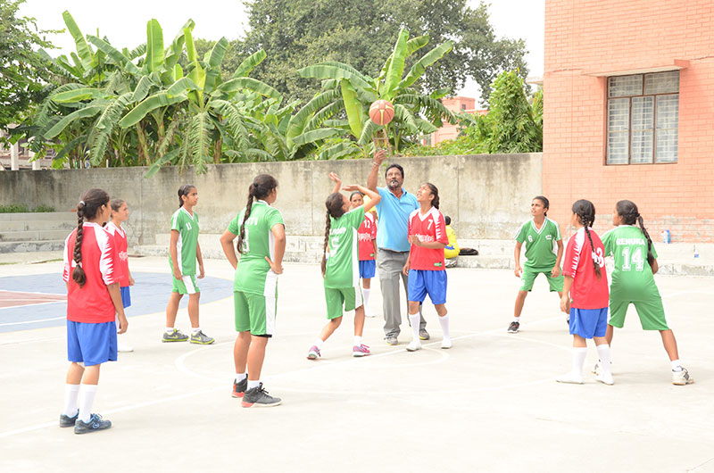 SPORTS - BASKETBALL 9